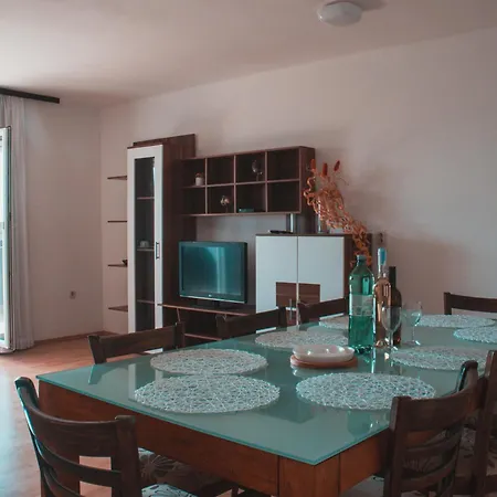 Ankica Apartment Stinjan